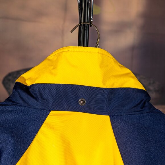Columbia Winter  yellow Jacket  LG Outer shell lined Water Resistance - Picture 14 of 16